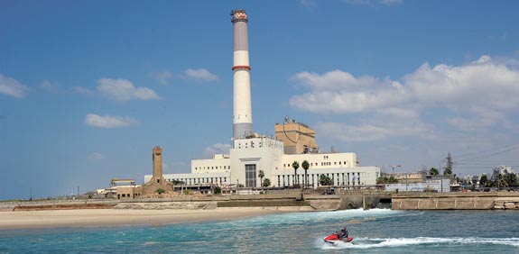 Reading power station  photo: Eyal Yitzhar